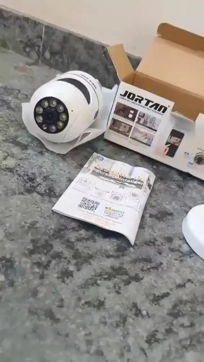 Câmera Lampada De segurança Casenn Ip Wifi Com Visão Noturna Interna Externa App Yoouse Espiã 360o Cor Branco - Imagem 2
